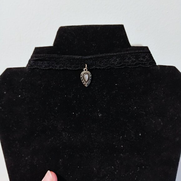 15 inch Choker necklace - Picture 1 of 2